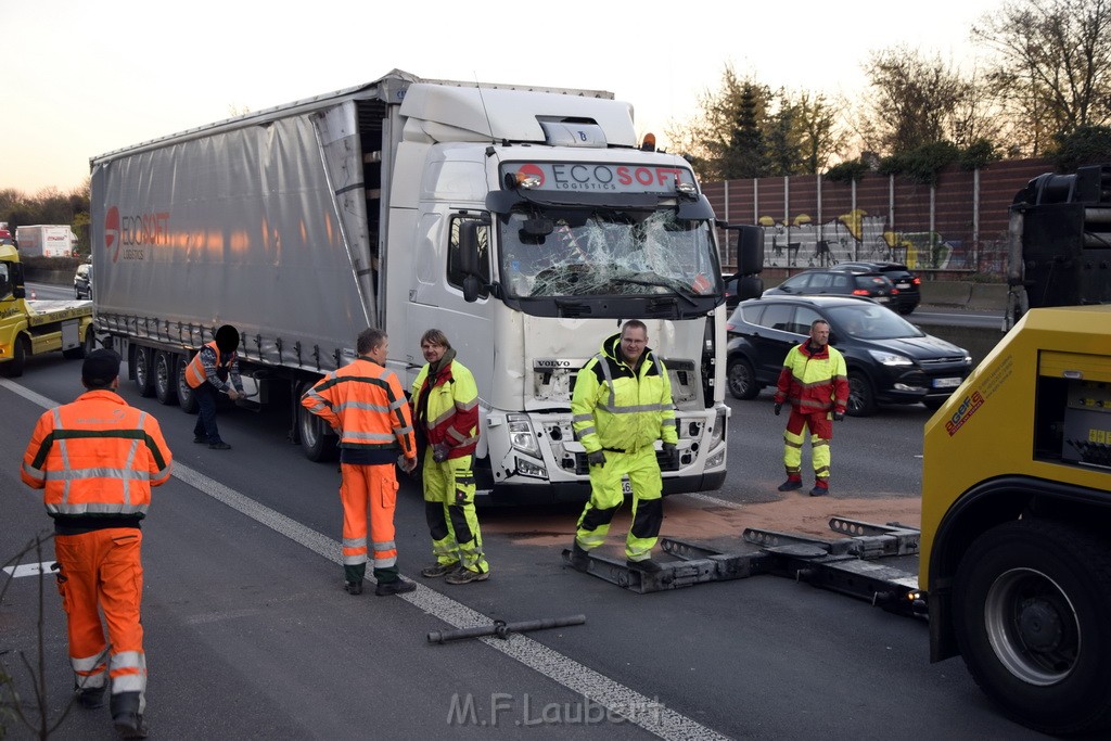 VU LKW A 4 Rich Aachen hinter Rodenkirchener Bruecke P13.JPG - Miklos Laubert